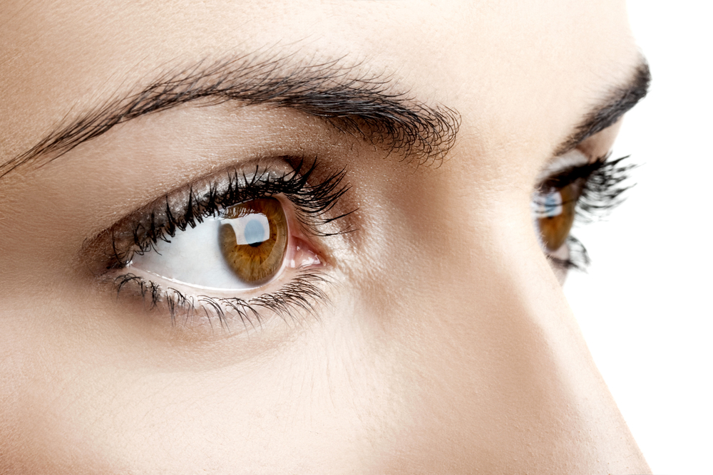 目の上のたるみを解消する効果的な美容整形と名医